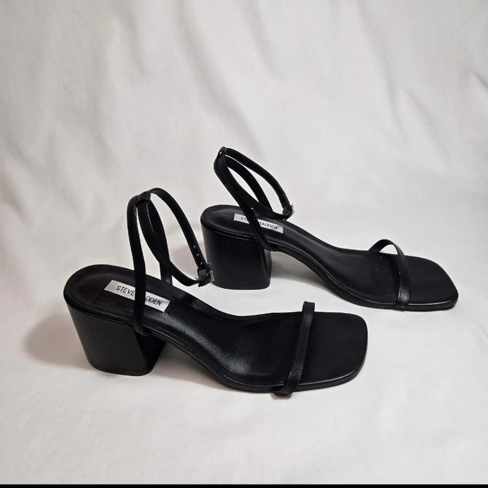 Steve Madden Chunky Square Toe Sandal